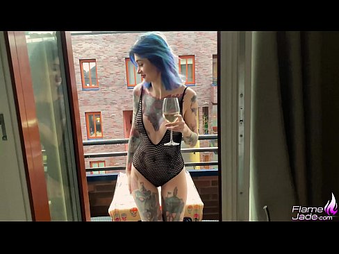 ❤️ زړه راښکونکې انجلۍ د خلاص اسمان لاندې په جوش سره د ګلپ سره وخوري ️❌  مقعد پورن